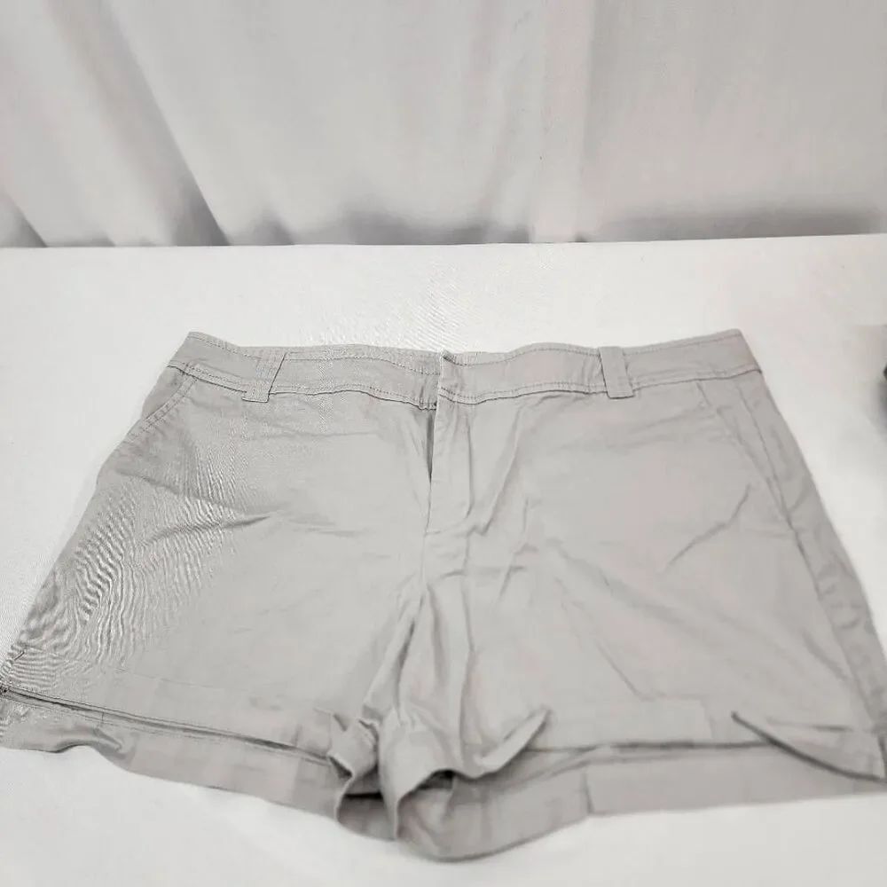 New York & Company Women’s 4” Hampton Shorts Size 14 Gray